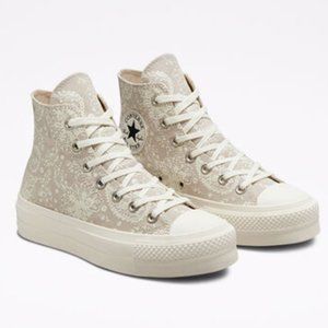 Fall Florals Platform Chuck Taylor All Star - Size 6.5 (NWT)